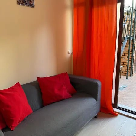 Homestay L&a Cozy For 2 Airport River Terrace Lisbon